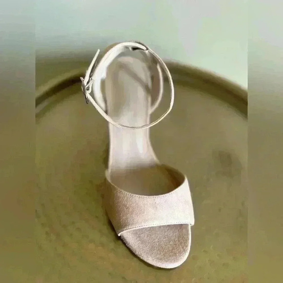 Stuart Weitzman Block Heel Suede Sandal - Picture 4 of 9